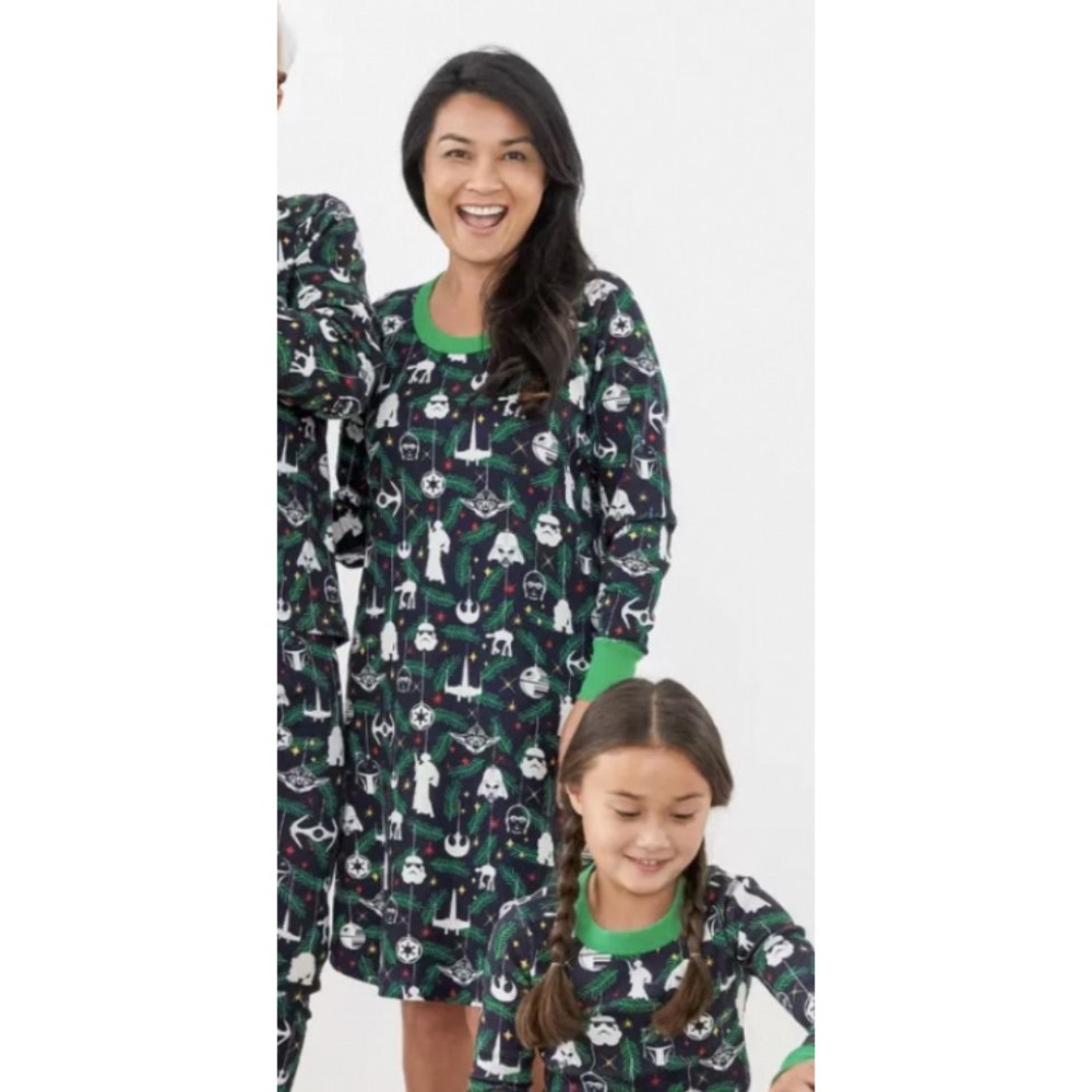 Hanna Andersson Star Wars Holiday PJ's Gown (Size Adult Small)